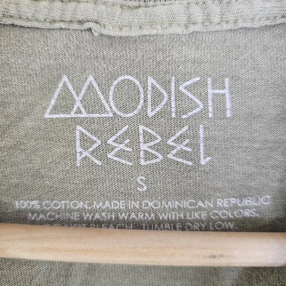 Modish Rebel mountain cactus short sleeve tshirt Small - Picture 3 of 4